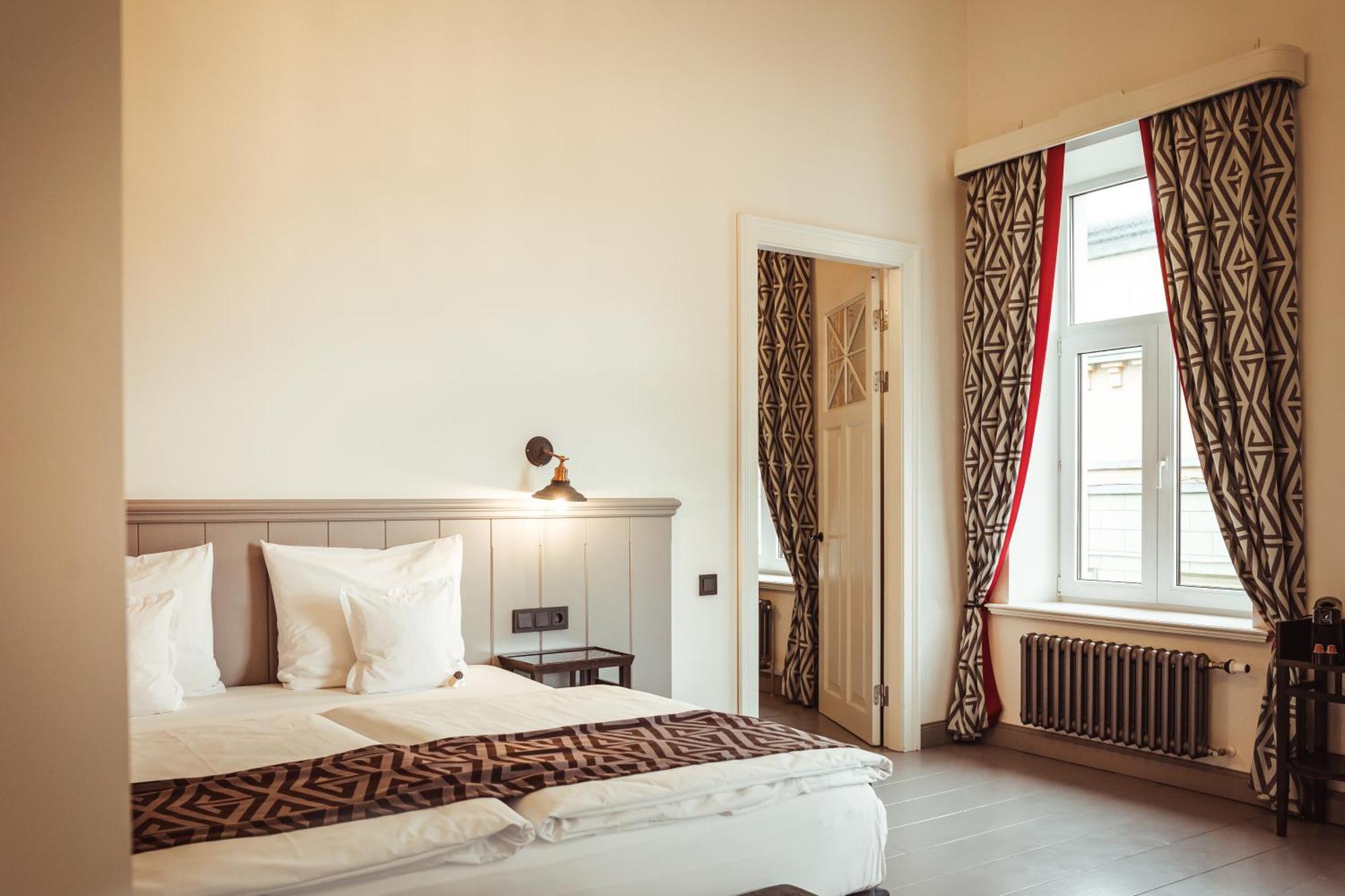 Art Hotel Roma Liepāja Esterno foto