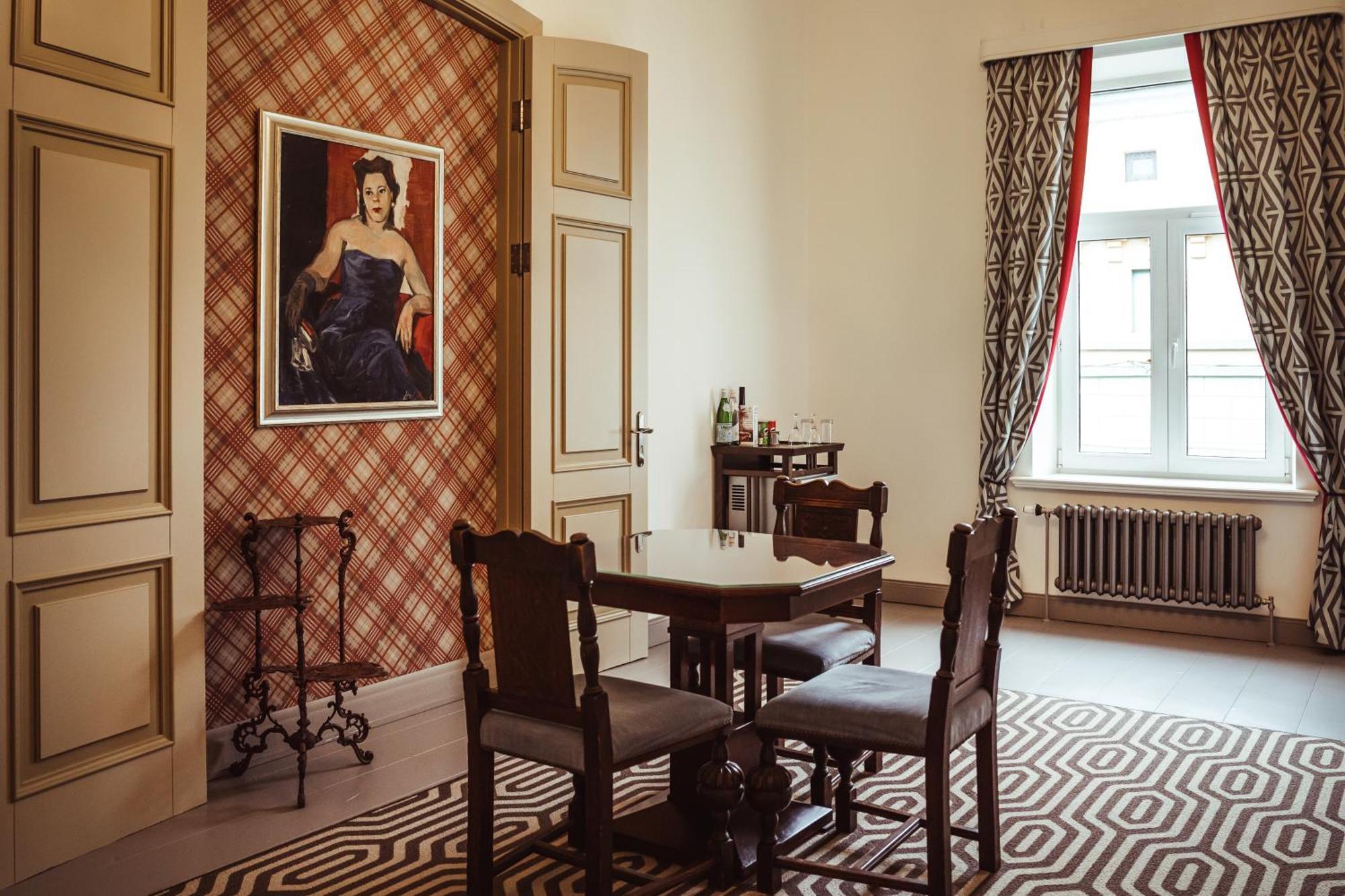 Art Hotel Roma Liepāja Esterno foto